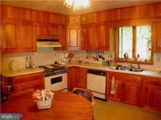 1731 Gwynedd View Road North Wales, PA 19454 - Photo 3 of 5