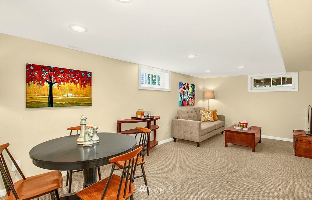 907 North 83rd Street Seattle, WA 98103 - Photo 12 of 15 Gallery Image 12