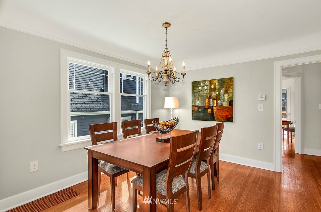 907 North 83rd Street Seattle, WA 98103 - Photo 4 of 15 Gallery Image 4