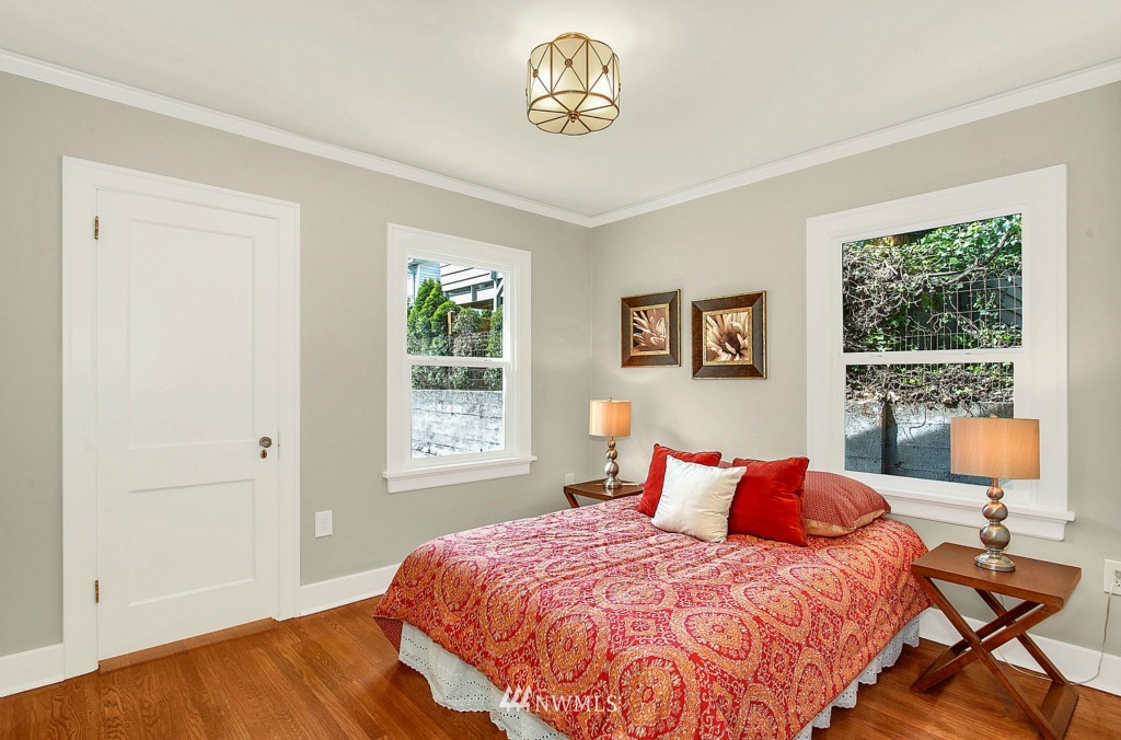 907 North 83rd Street Seattle, WA 98103 - Photo 8 of 15 Gallery Image 8