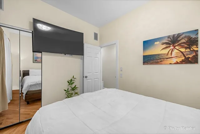 $649,000 | 4252 North Lawndale Avenue, Chicago, IL 60618