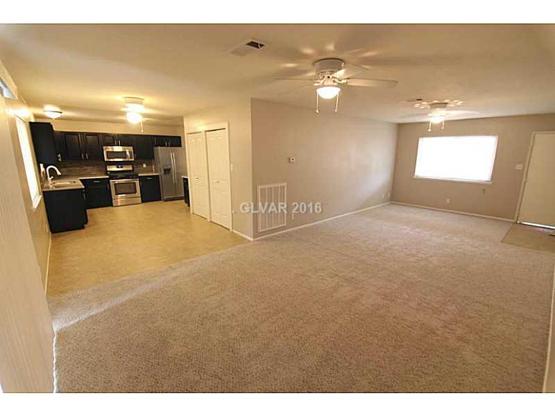 204 Huntly Road Las Vegas, NV 89145 - Photo 6 of 17 Gallery Image 6