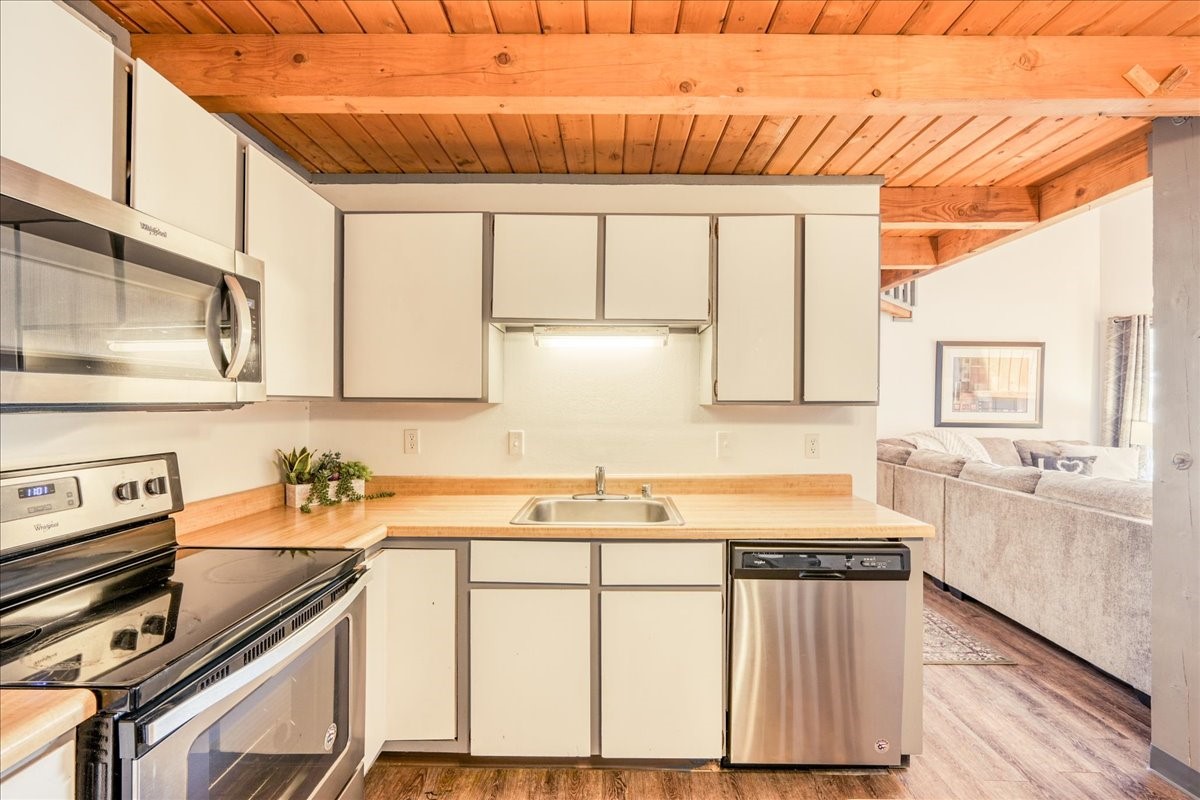 8300 Ryan Gulch Road, Unit F306 Silverthorne, CO 80498 - Photo 7 of 30 Gallery Image 7