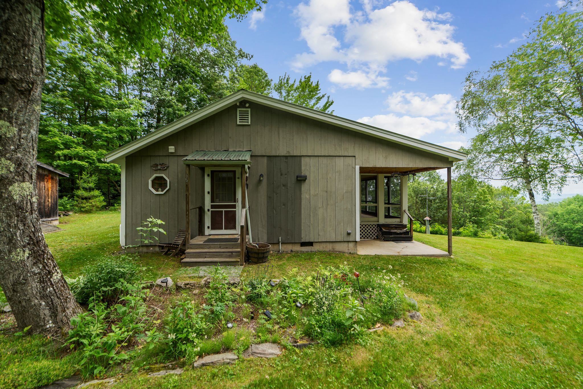 68 Advent Hill Road Hartland, VT 05048 - Photo 3 of 32