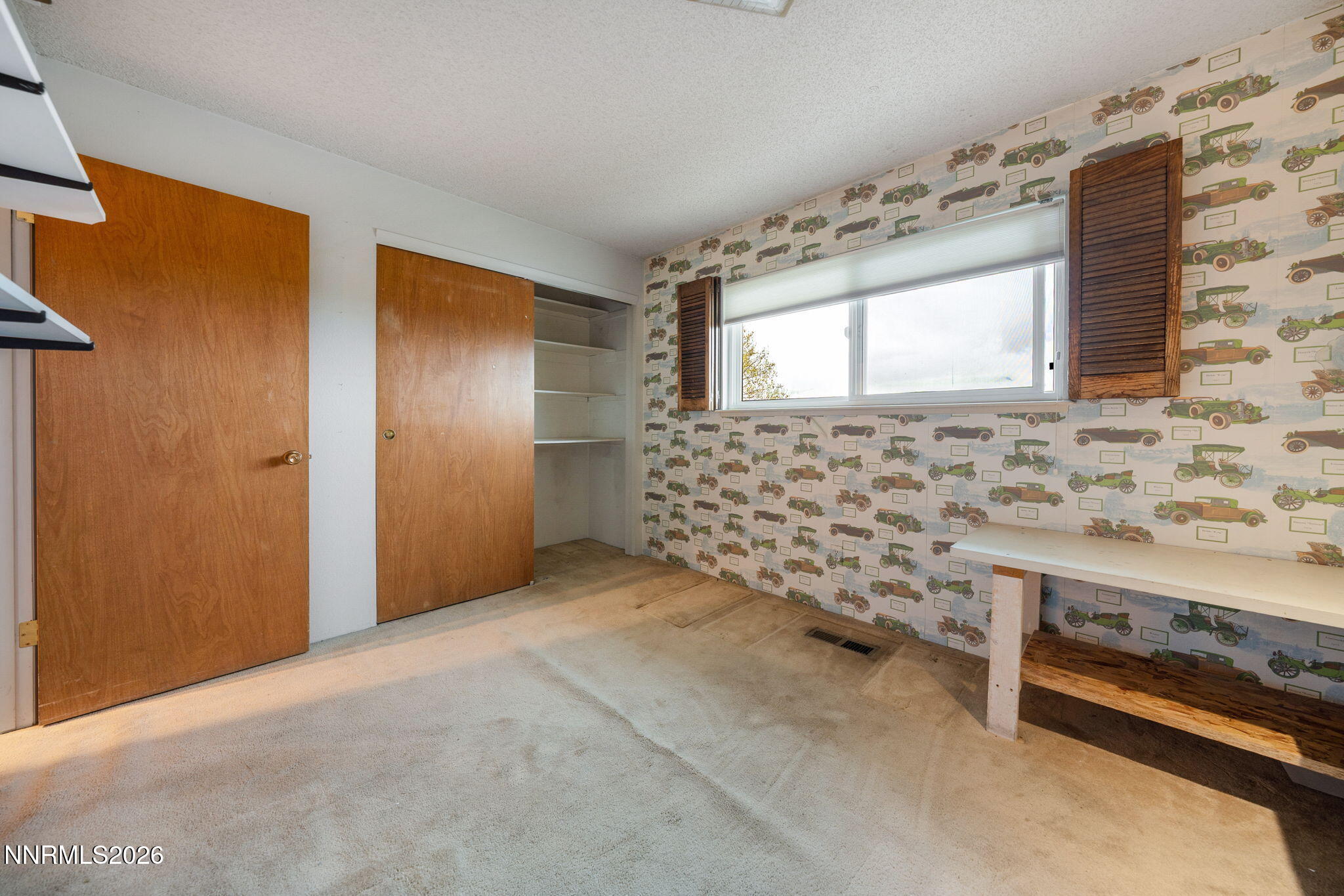 2685 Everett Drive Reno, NV 89503 - Photo 11 of 40 a view of an empty room