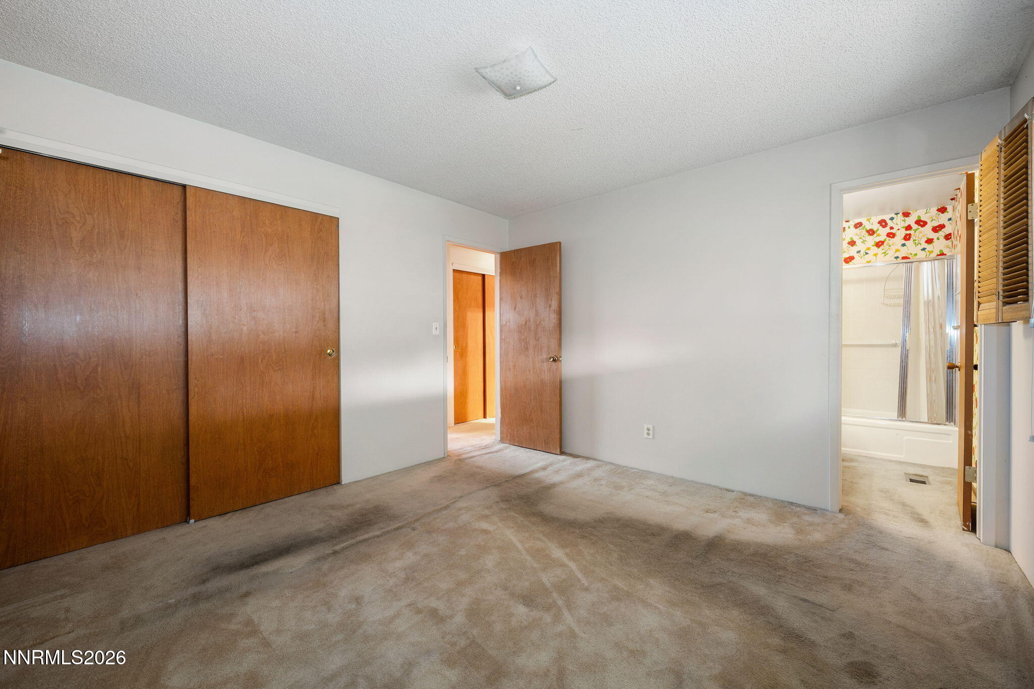 2685 Everett Drive Reno, NV 89503 - Photo 17 of 40 a view of an empty room with a window