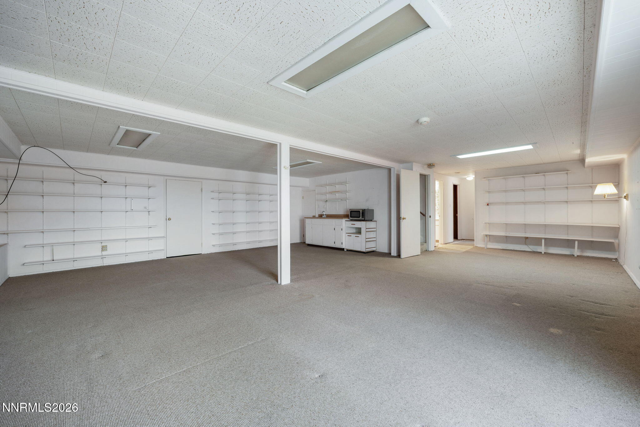 2685 Everett Drive Reno, NV 89503 - Photo 28 of 40 a view of livingroom and closet