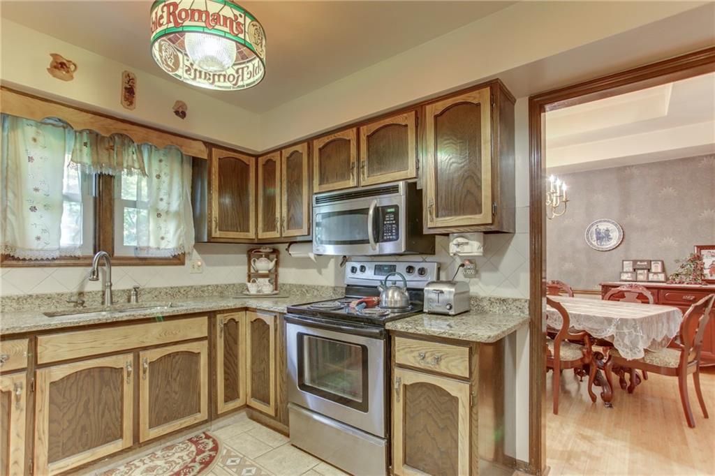 1845 Sandhill Road Indianapolis, IN 46217 - Photo 8 of 24 Gallery Image 8