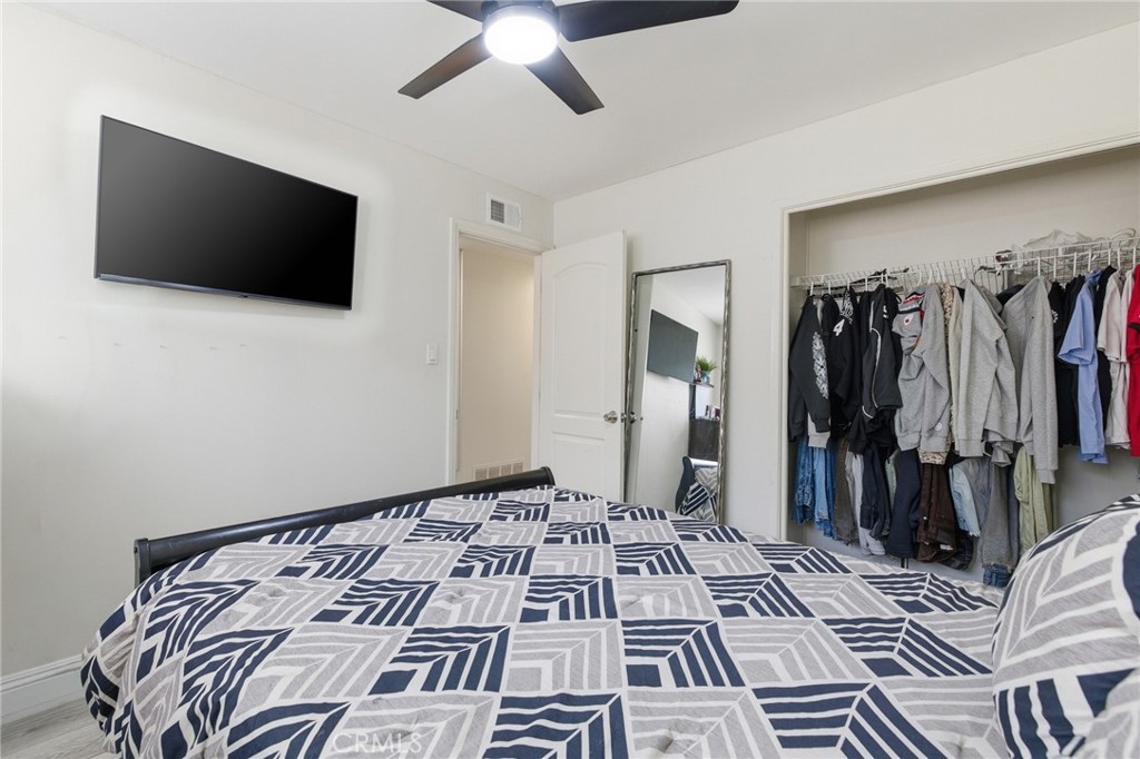 1300 Bluebell Street Oxnard, CA 93036 - Photo 14 of 30