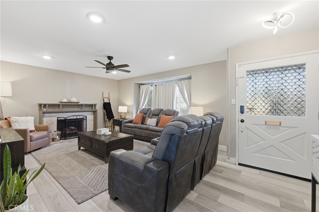 1300 Bluebell Street Oxnard, CA 93036 - Photo 8 of 30