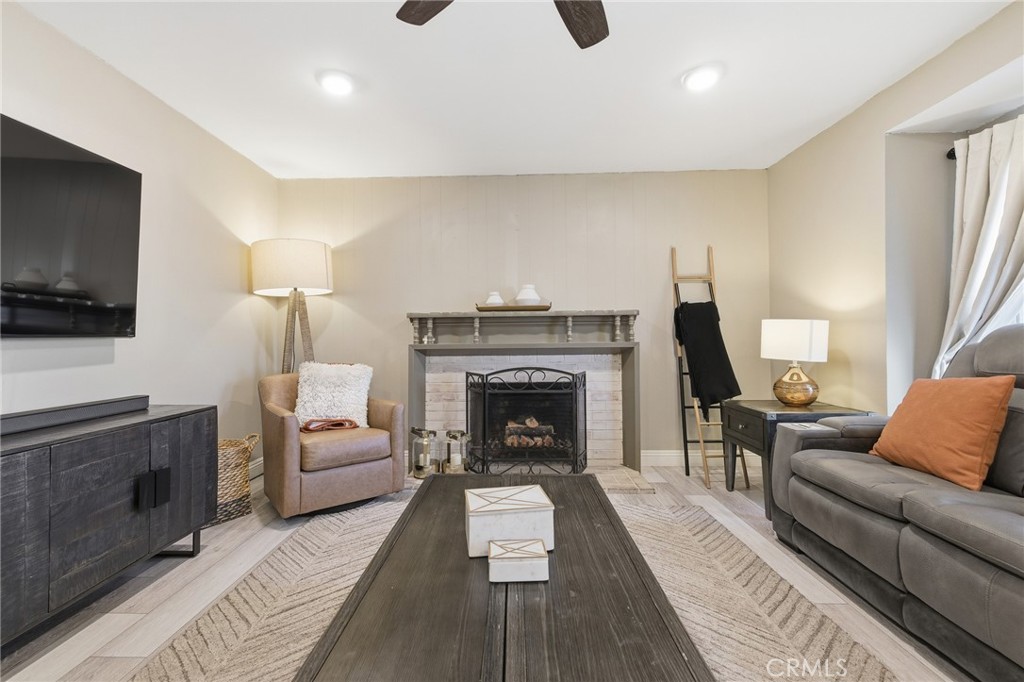 1300 Bluebell Street Oxnard, CA 93036 - Photo 9 of 30