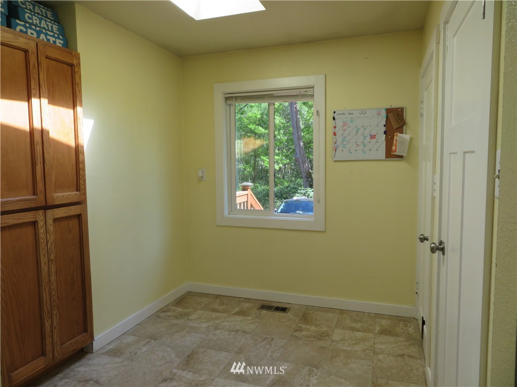 1005 Delphi Road Southwest Olympia, WA 98512 - Photo 14 of 25 Gallery Image 14