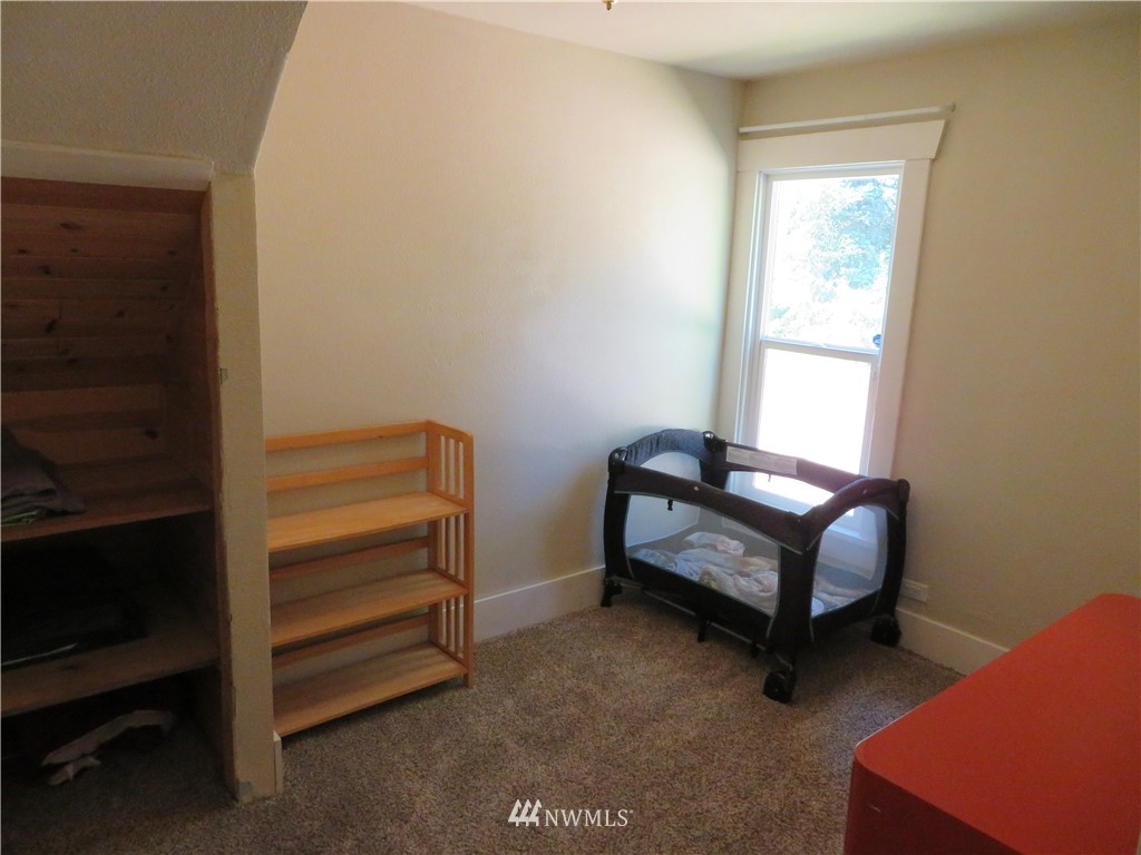 1005 Delphi Road Southwest Olympia, WA 98512 - Photo 19 of 25 Gallery Image 19