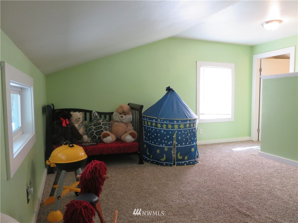 1005 Delphi Road Southwest Olympia, WA 98512 - Photo 20 of 25 Gallery Image 20