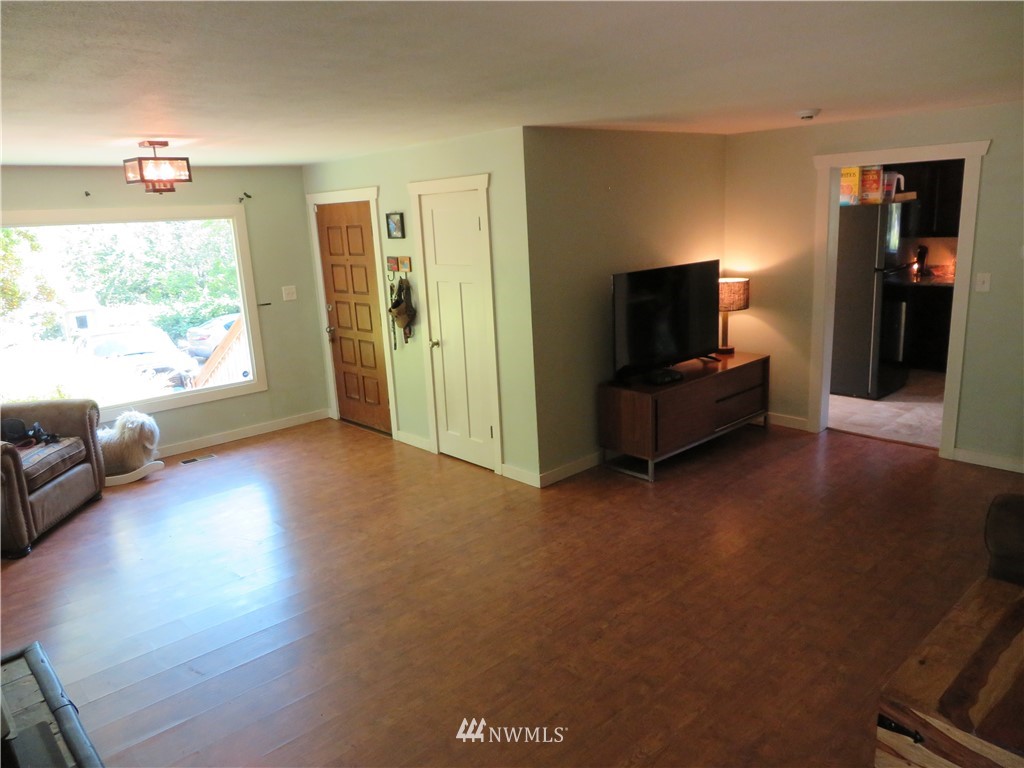 1005 Delphi Road Southwest Olympia, WA 98512 - Photo 8 of 25 Gallery Image 8