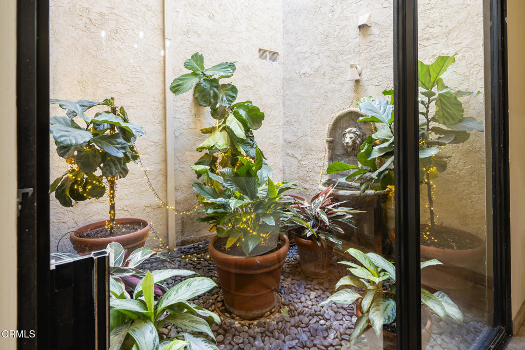 3237 La Encina Way Pasadena, CA 91107 - Photo 13 of 45 3237 La Encina-51