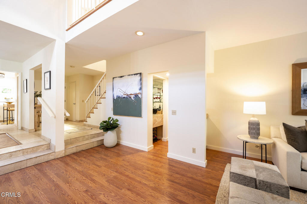 3237 La Encina Way Pasadena, CA 91107 - Photo 5 of 45 3237 La Encina-36