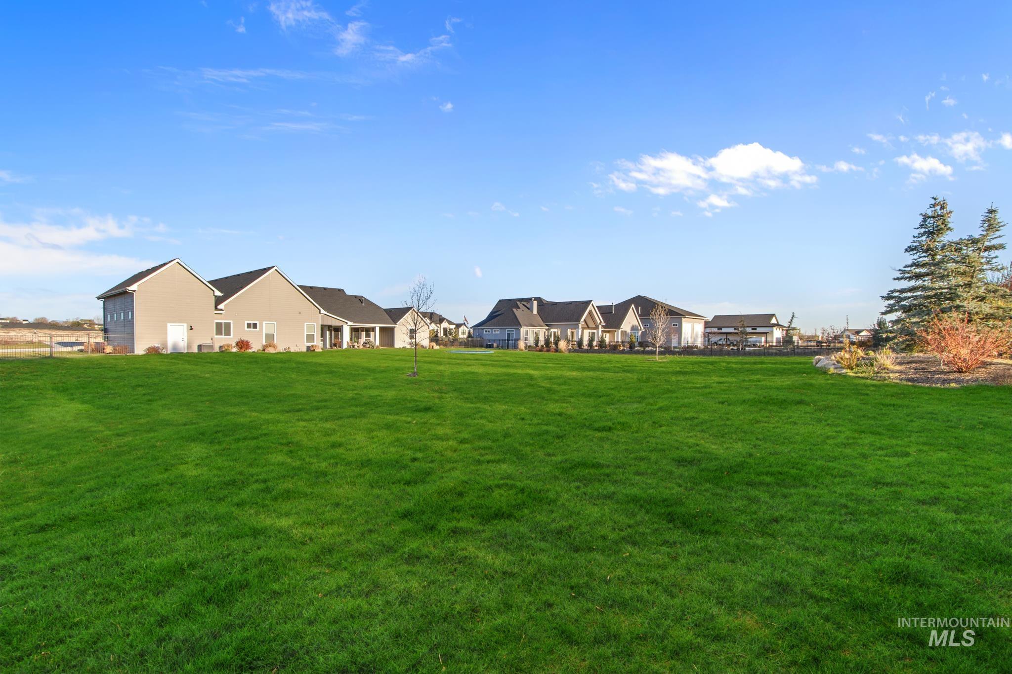 25427 Havard Oak Place Caldwell, ID 83607 - Photo 48 of 50 View of grassy yard