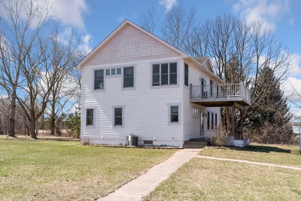 $599,950 | 13368 382nd Street, North Branch, MN 55056