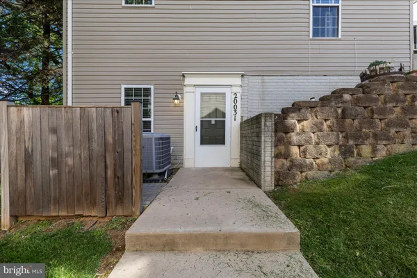 $235,000 | 20031 Dunstable Circle, Unit 11624, Germantown, MD 20876
