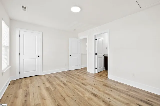 $425,000 | 5 Robin Hood Road, Taylors, SC 29687