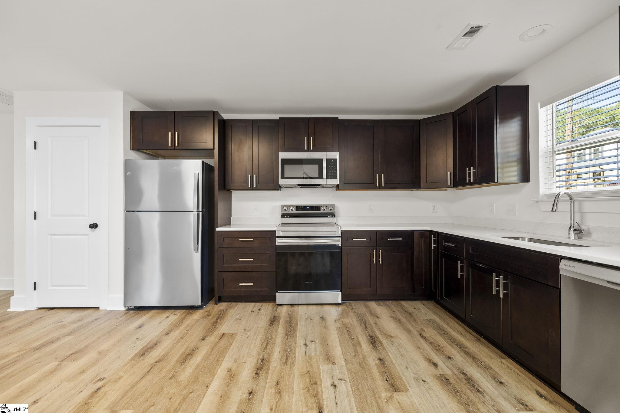 5 Robin Hood Road Taylors, SC 29687 - Photo 6 of 29