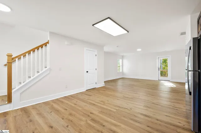 $425,000 | 5 Robin Hood Road, Taylors, SC 29687