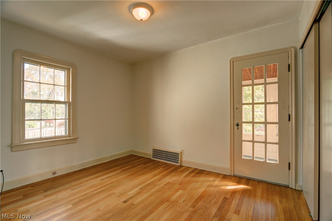 3697 Winchell Road Beachwood, OH 44122 - Photo 17 of 22 Upper floor bedroom with access to sun room