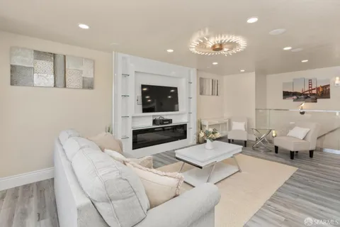 $959,000 | 1247 Fitzgerald Avenue, San Francisco, CA 94124