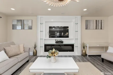 $959,000 | 1247 Fitzgerald Avenue, San Francisco, CA 94124