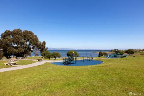 $959,000 | 1247 Fitzgerald Avenue, San Francisco, CA 94124