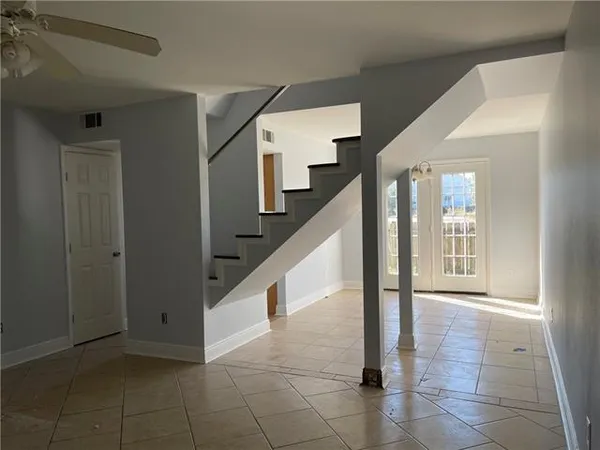 $1,500 | 4854 Pontchartrain Drive, Unit 2, Slidell, LA 70458