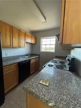 $1,500 | 4854 Pontchartrain Drive, Unit 2, Slidell, LA 70458