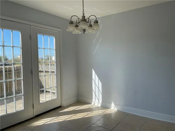 $1,500 | 4854 Pontchartrain Drive, Unit 2, Slidell, LA 70458