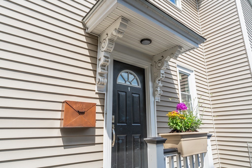 17 Plympton Street Waltham, MA 02451 - Photo 1 of 29