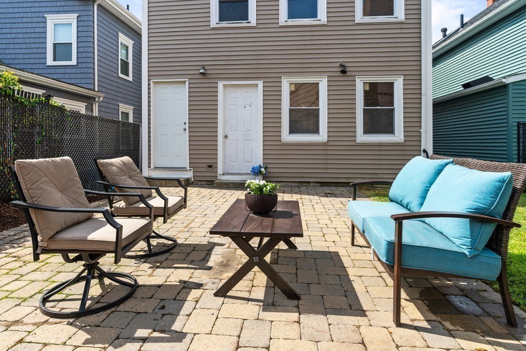 17 Plympton Street Waltham, MA 02451 - Photo 25 of 29