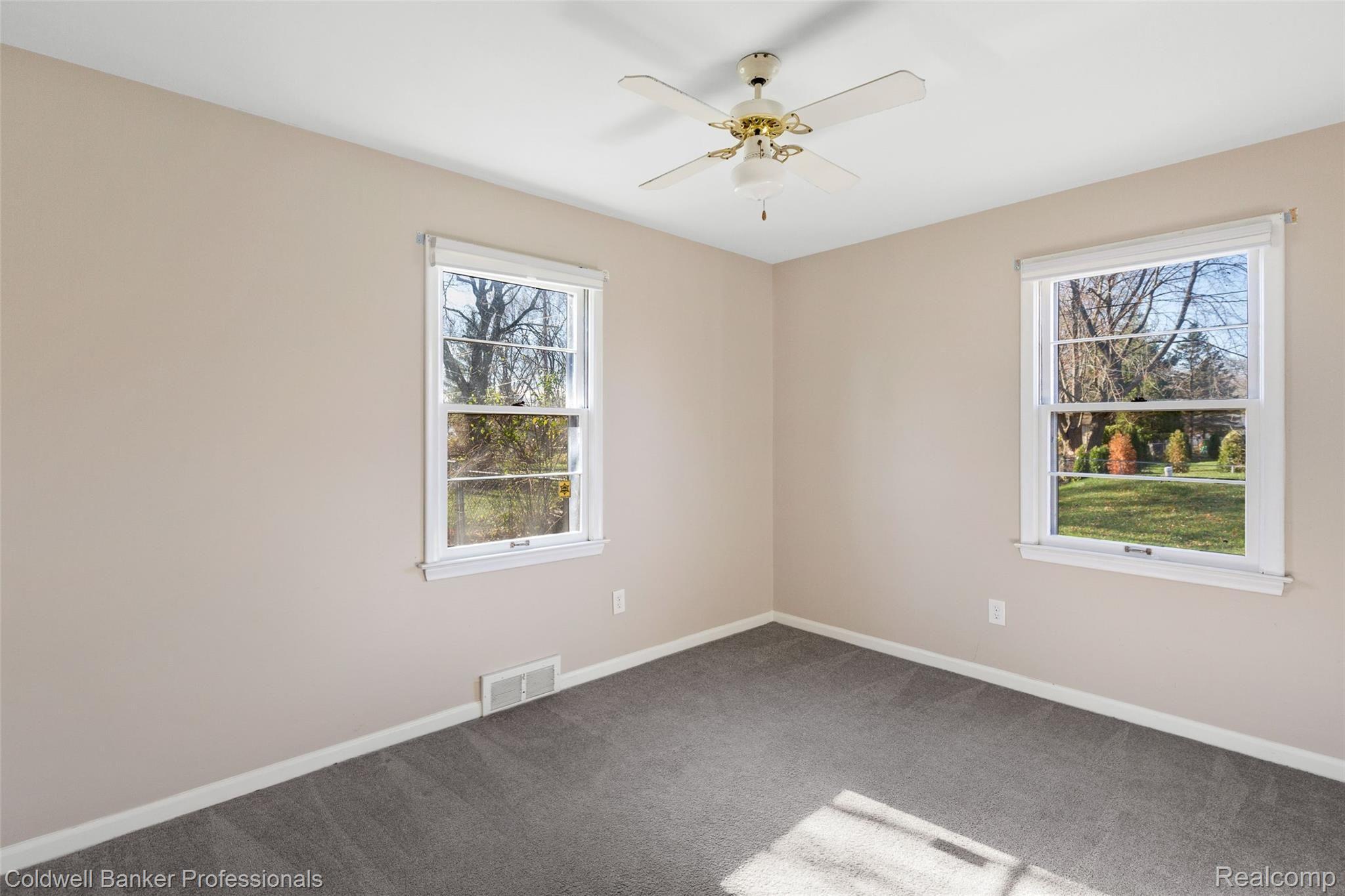 6650 Inkster Road West Bloomfield, MI 48322 - Photo 33 of 38 592A6411.jpg