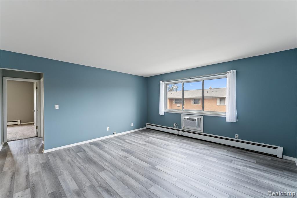 801 Plate Street, Unit 201 Rochester, MI 48307 - Photo 5 of 17