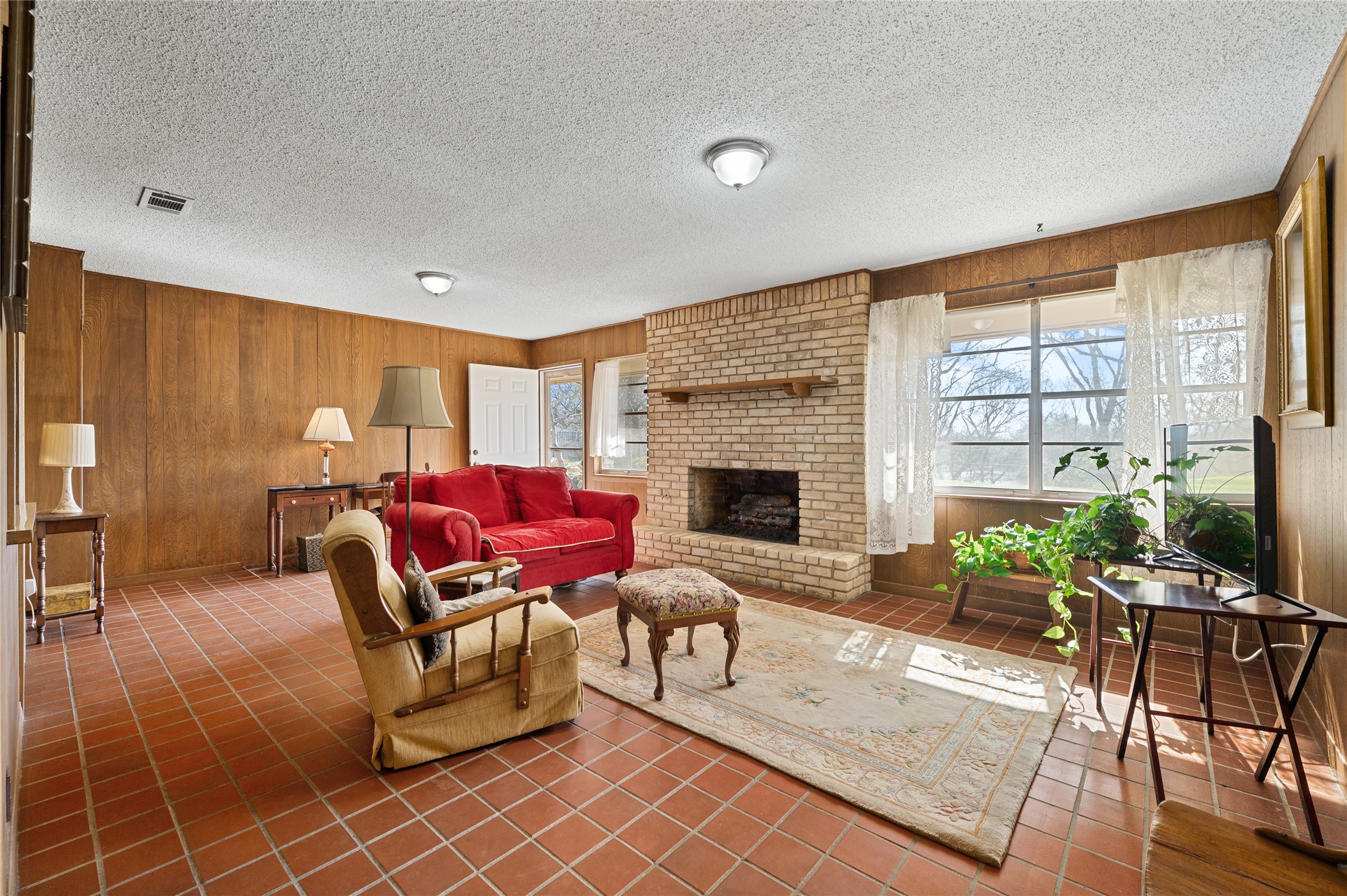 7705 Shelton Road Austin, TX 78725 - Photo 11 of 13