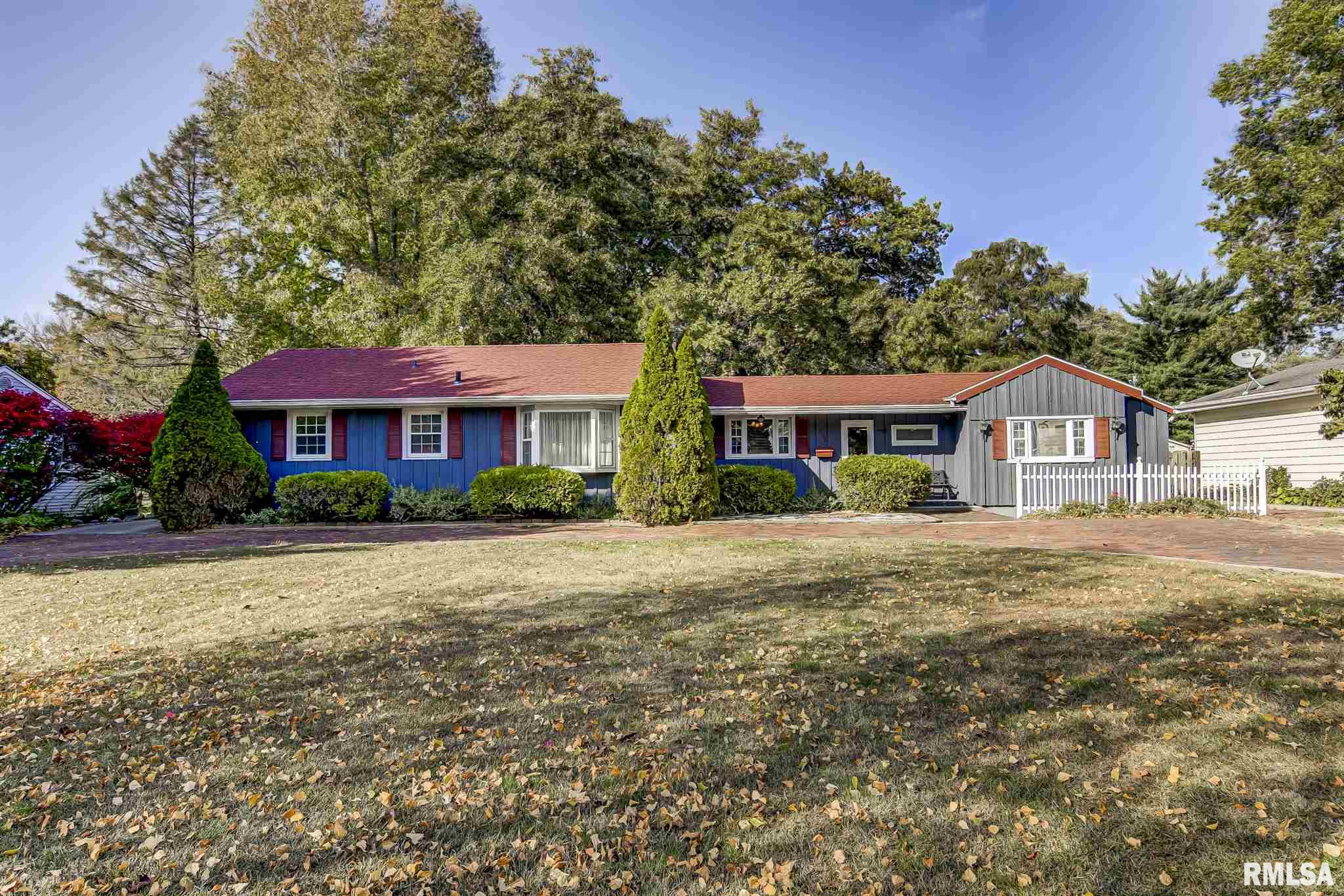 138 Circle Drive Springfield, IL 62703 - Photo 4 of 41