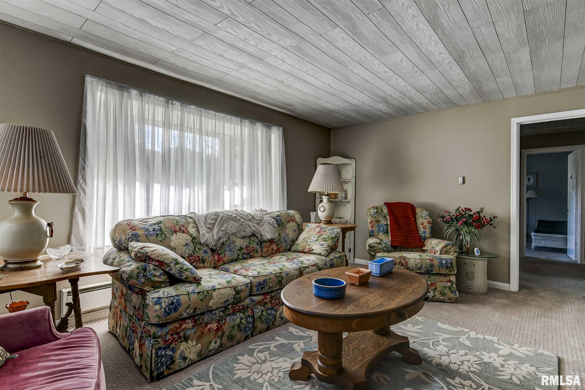 138 Circle Drive Springfield, IL 62703 - Photo 6 of 41