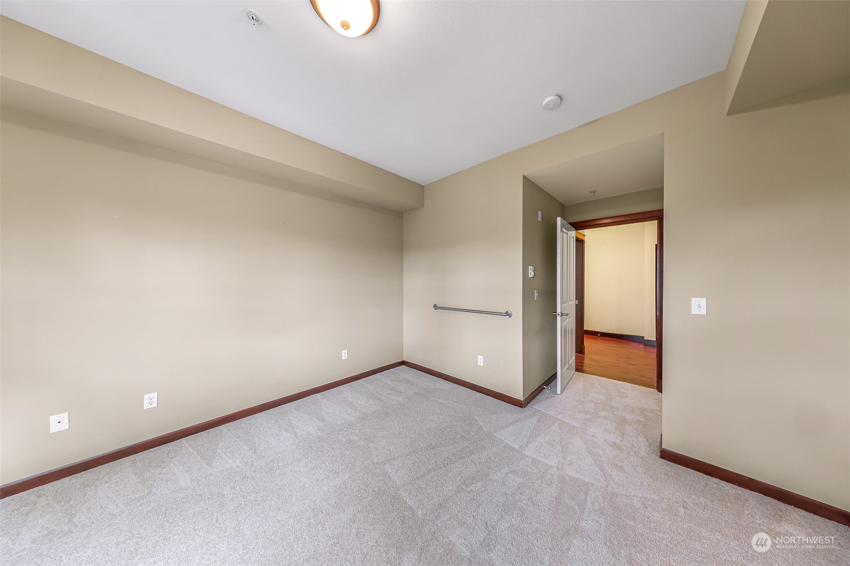 259 West Bakerview Road, Unit C206 Bellingham, WA 98226 - Photo 14 of 36 Gallery Image 14