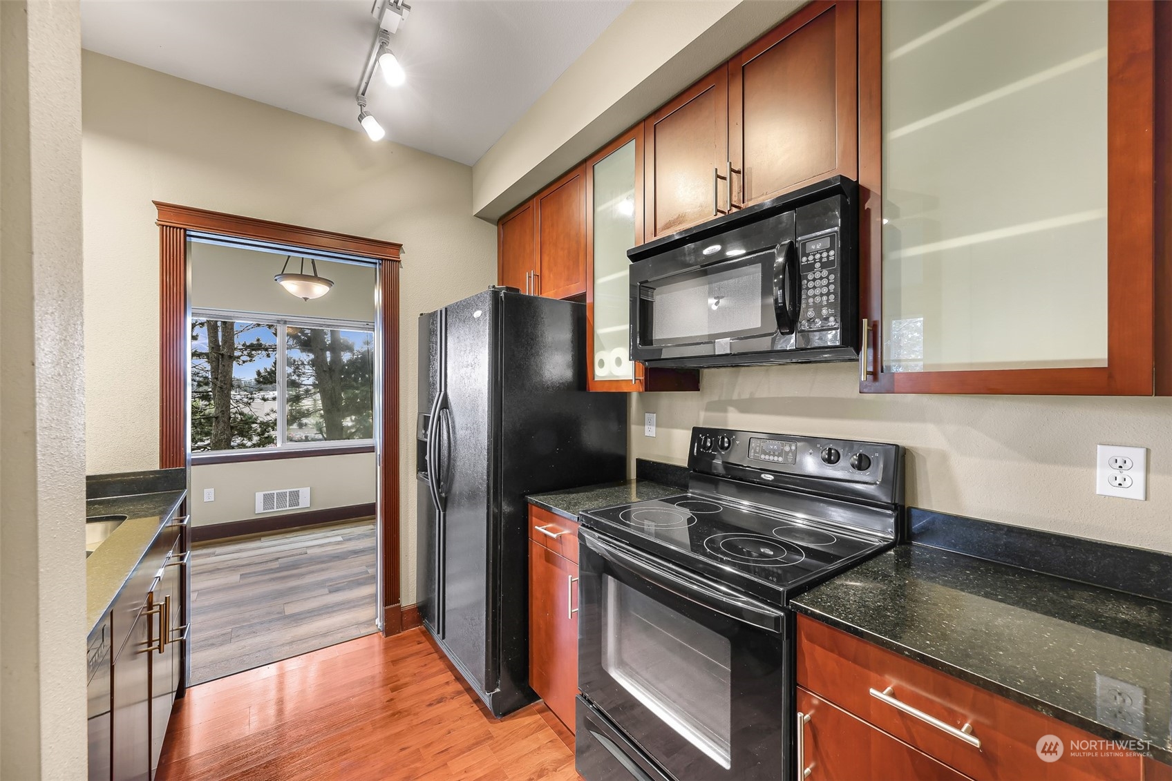259 West Bakerview Road, Unit C206 Bellingham, WA 98226 - Photo 5 of 36 Gallery Image 5