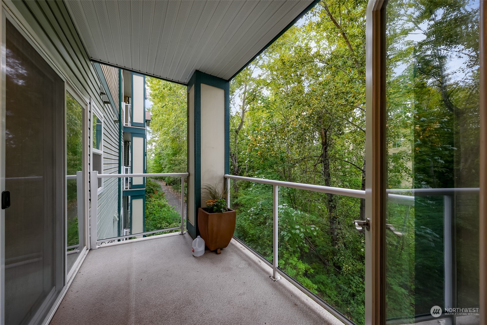 259 West Bakerview Road, Unit C206 Bellingham, WA 98226 - Photo 8 of 36 Gallery Image 8