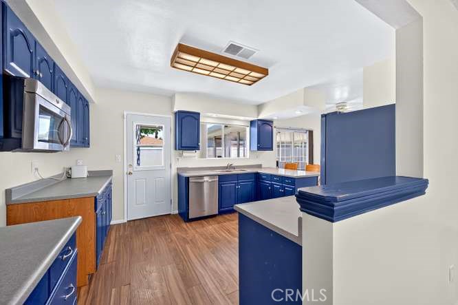 8777 Glencoe Drive Riverside, CA 92503 - Photo 14 of 51
