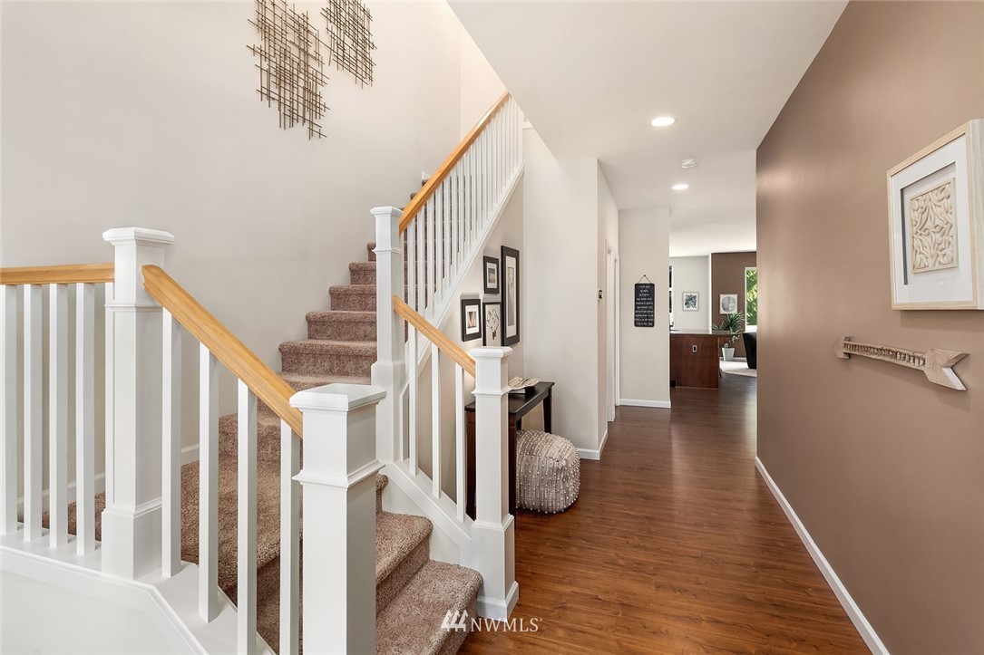 17830 Southeast 188th Place Renton, WA 98058 - Photo 4 of 24 Gallery Image 4