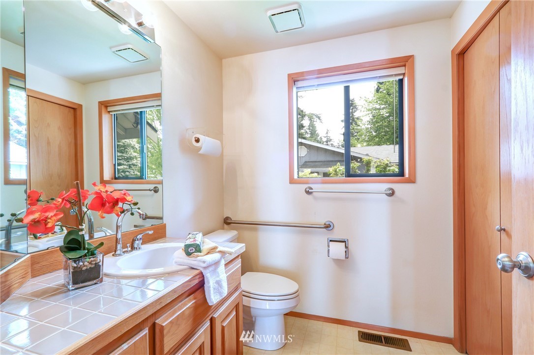 20070 Bue Rund Loop Northeast Poulsbo, WA 98370 - Photo 21 of 32 Gallery Image 21