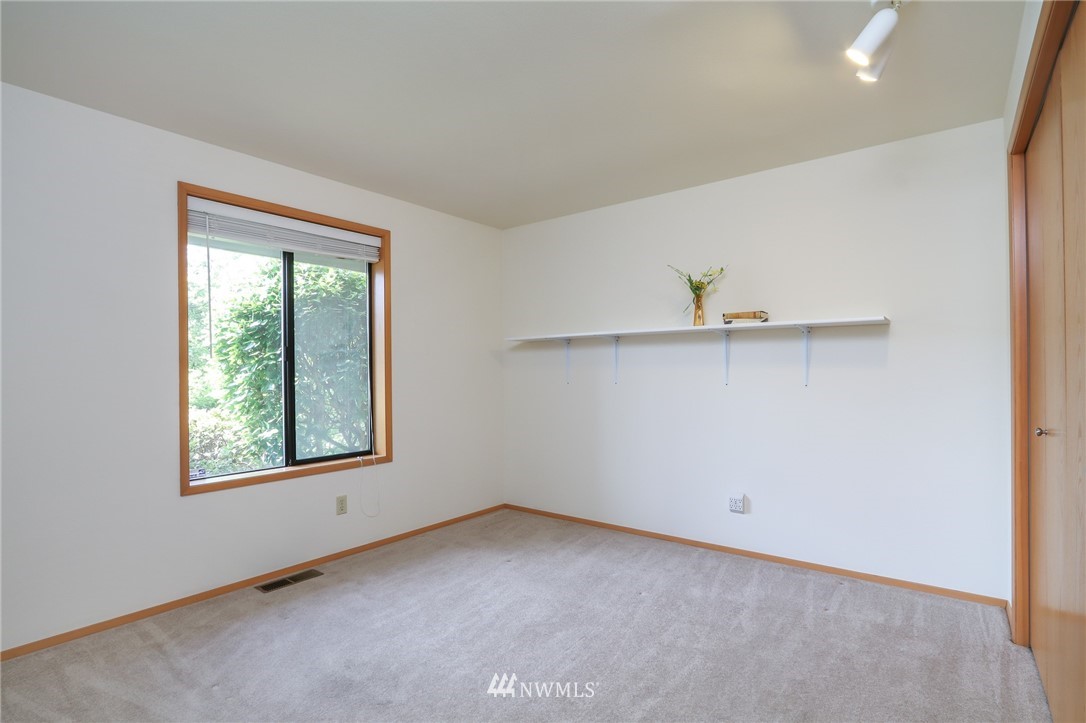 20070 Bue Rund Loop Northeast Poulsbo, WA 98370 - Photo 27 of 32 Gallery Image 27