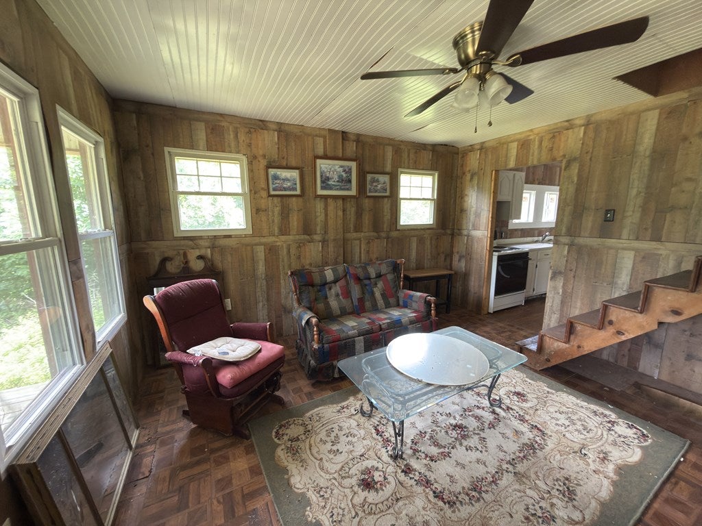 Tbd Tbd Little Vine Road Hillsville, VA 24343 - Photo 5 of 43 Gallery Image 5