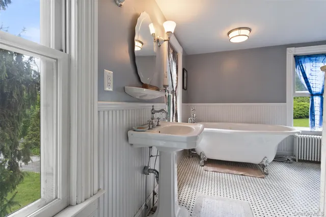 $1,000,000 | 329 Highway 6N, Mahopac, NY 10541